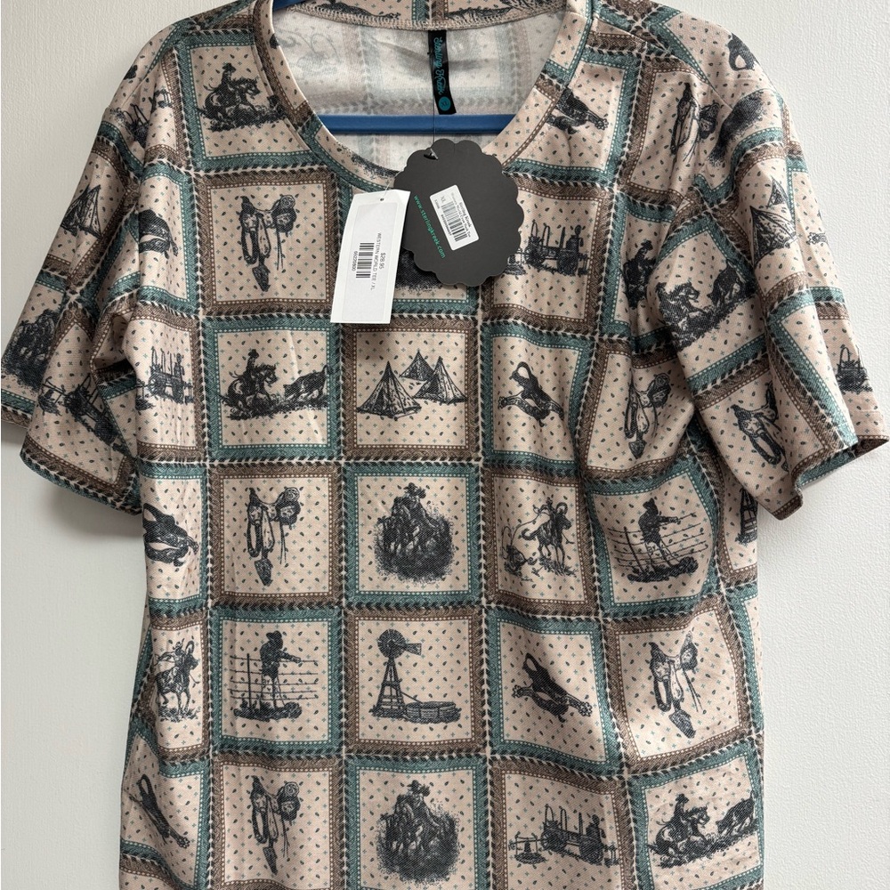 Graphic Print Short Sleeve Tee